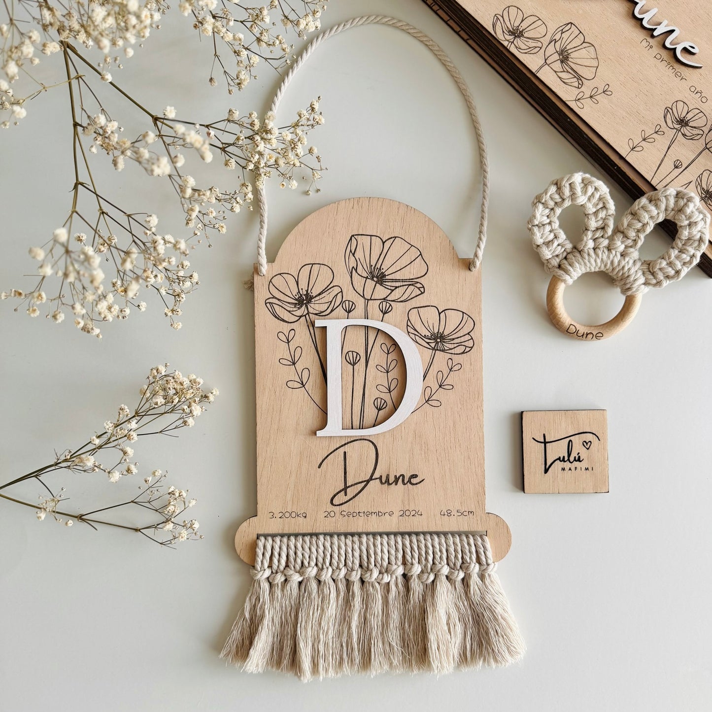 Natalicio de madera personalizado para colgar con flecos de algodón